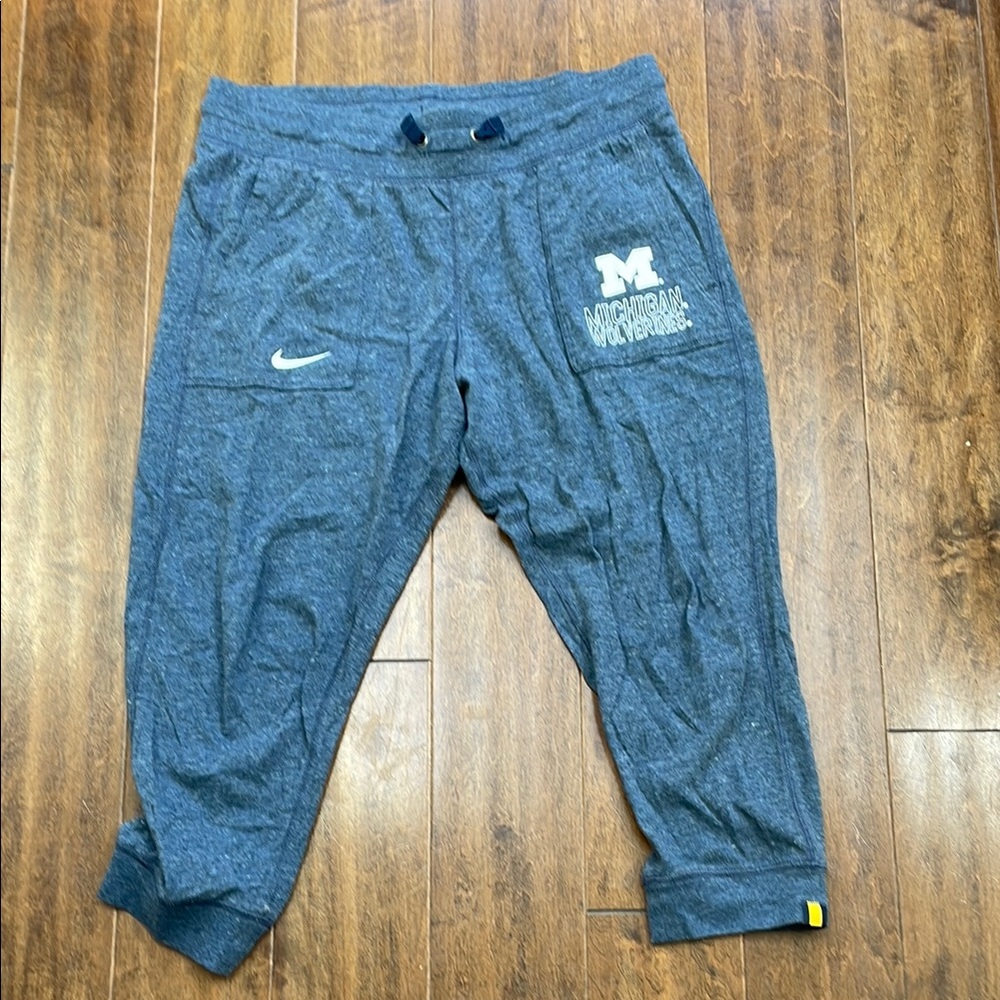 Nike Women’s Capri Blue Jogger Pants